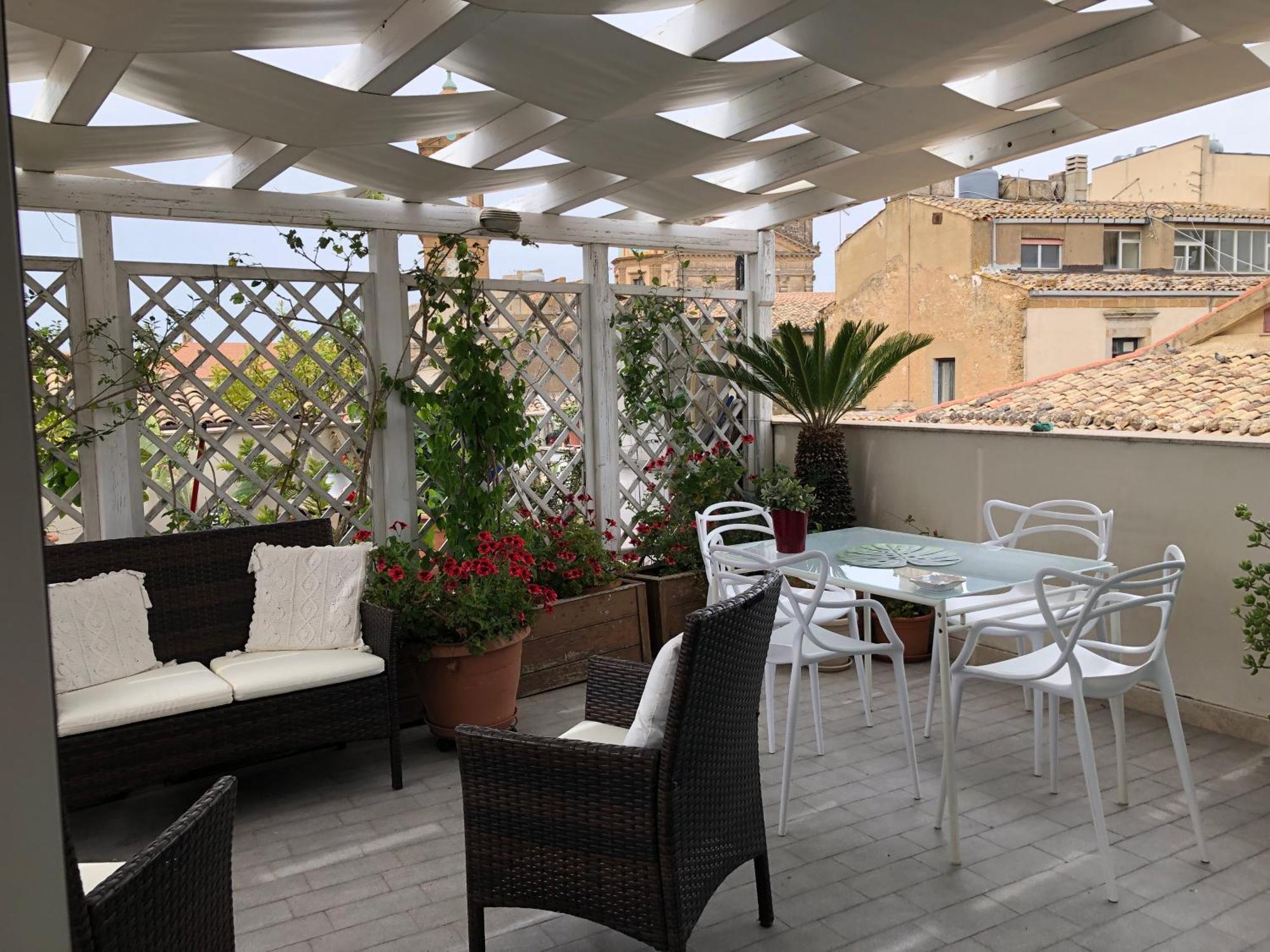 Attico Da Rosa Con Vista Spettacolare A 360 Gradi Apartment Caltagirone Exterior photo